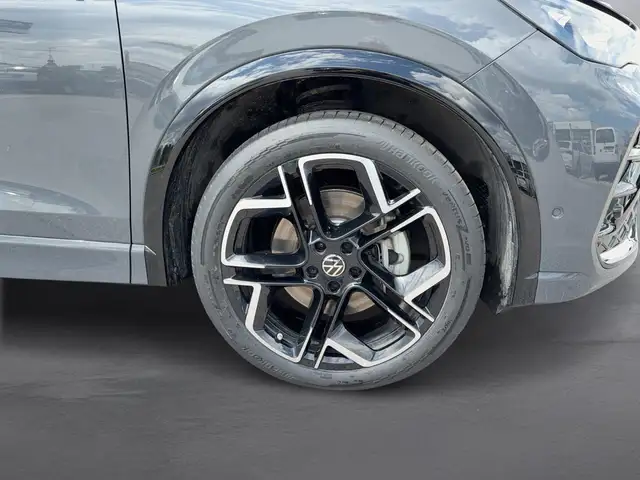 Volkswagen Tiguan view 7