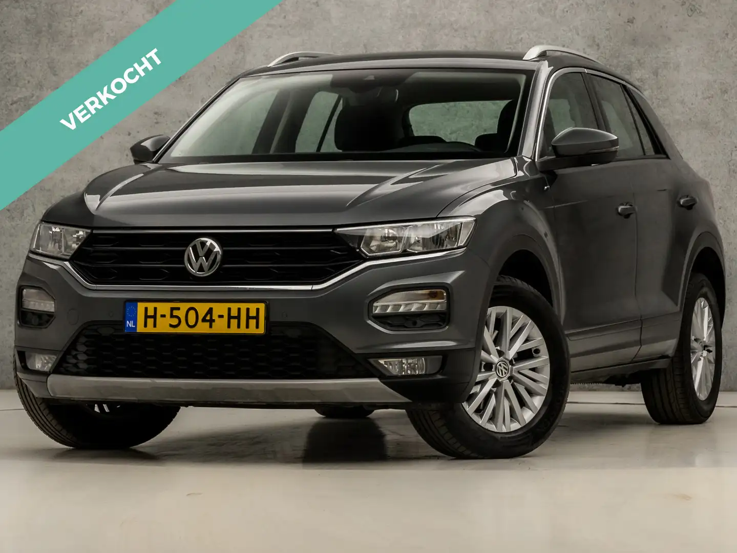 Volkswagen T-Roc 1.5 TSI Sport 150Pk Automaat (APPLE CARPLAY, GROOT Gris - 1