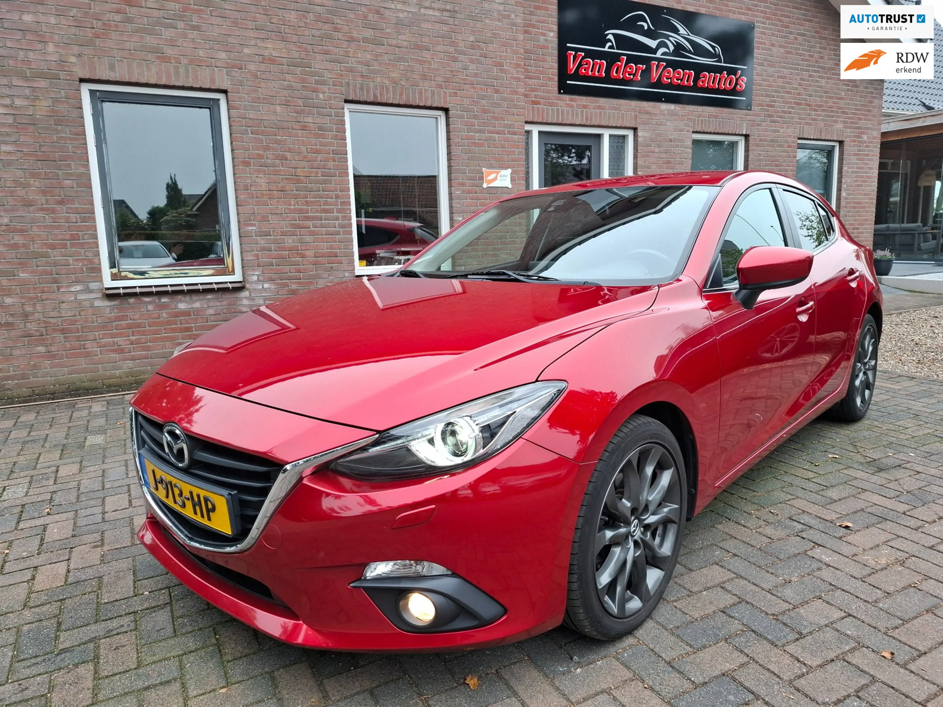 Mazda 3 2.0 GT-M Line. Camera, leder, stoelverwarming, cru