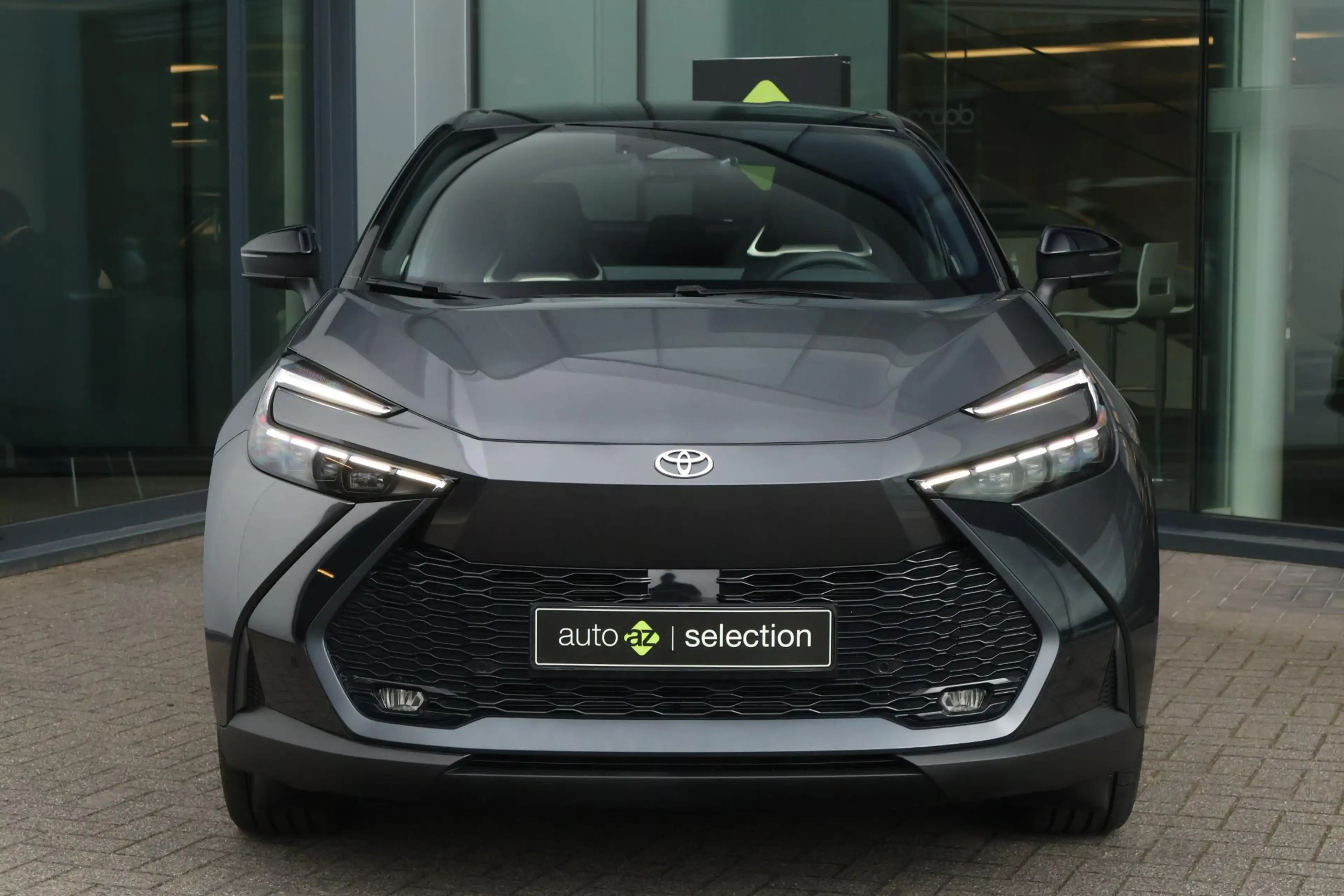 Toyota C-HR 2.0 Plug-in Hybrid 220 Executive / DAB / Cruise / — photo 8