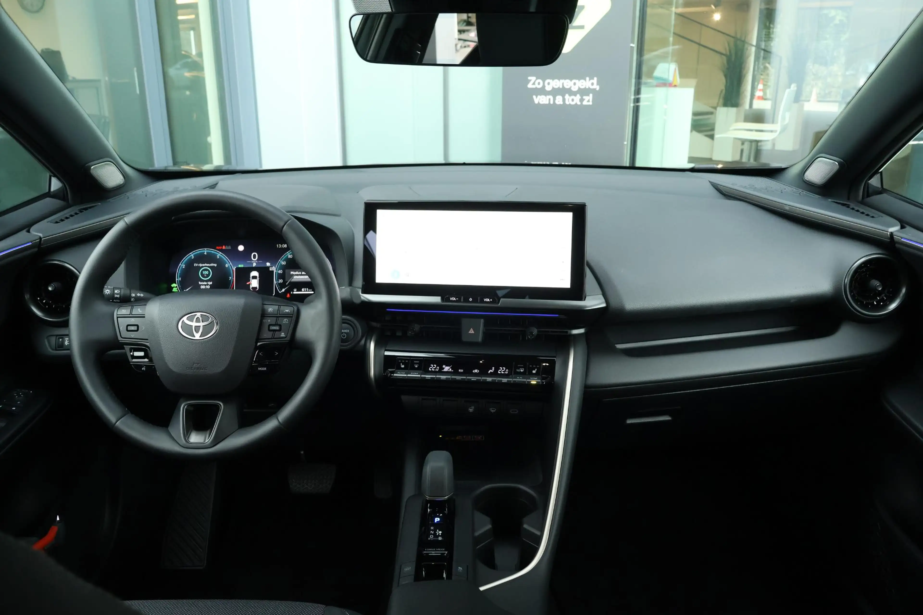 Toyota C-HR 2.0 Plug-in Hybrid 220 Executive / DAB / Cruise / — photo 14