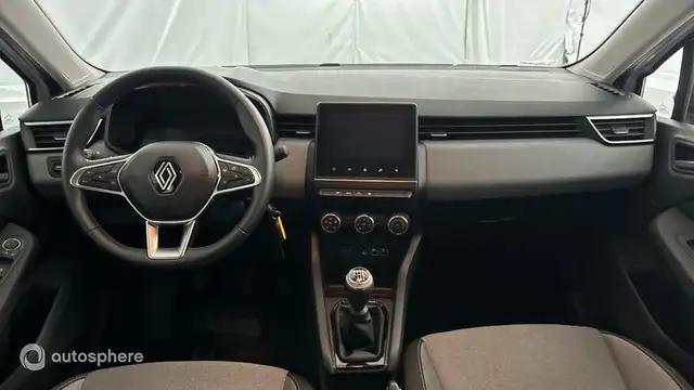 Renault Clio view 11