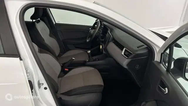 Renault Clio view 15