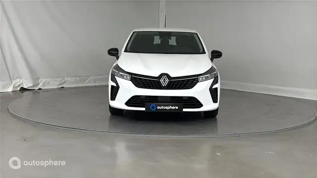 Renault Clio view 2