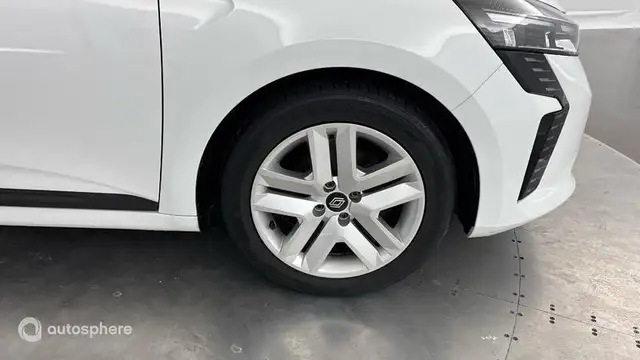 Renault Clio view 20