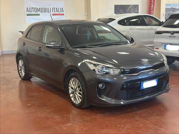 1.0 t-gdi Cool navi 100cv