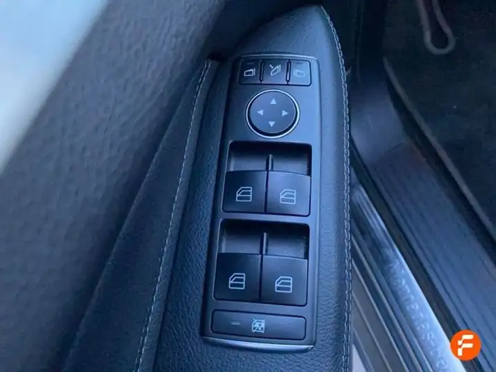 Mercedes-Benz GLE 2017, foto 18