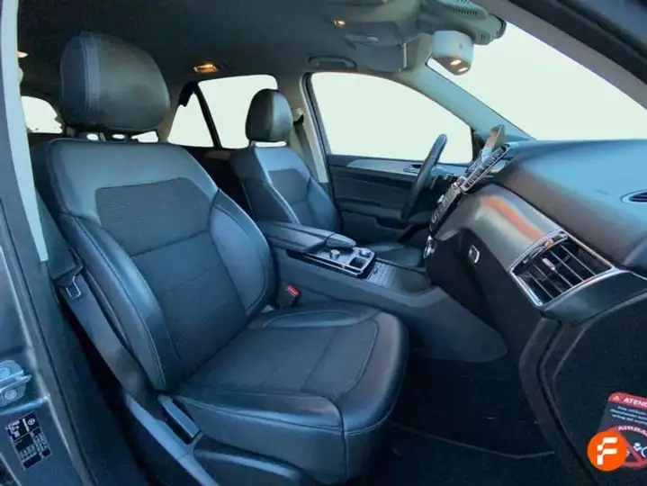 Mercedes-Benz GLE 2017, foto 13