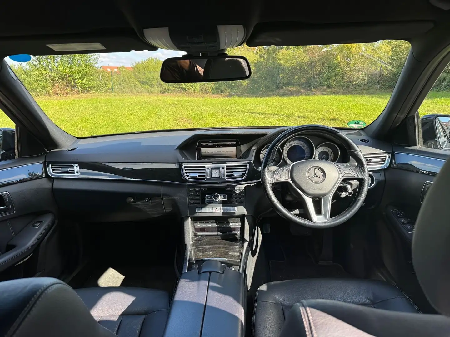 Mercedes-Benz E 220 E 220 CDI BlueEfficiency  Rechtlenkrad Nero - 1