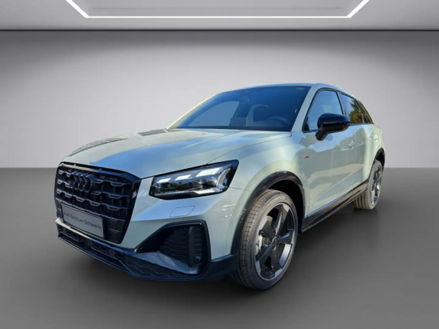 Audi Q2 S line 35 TFSI 110150 kWPS S tronic Silber - 2