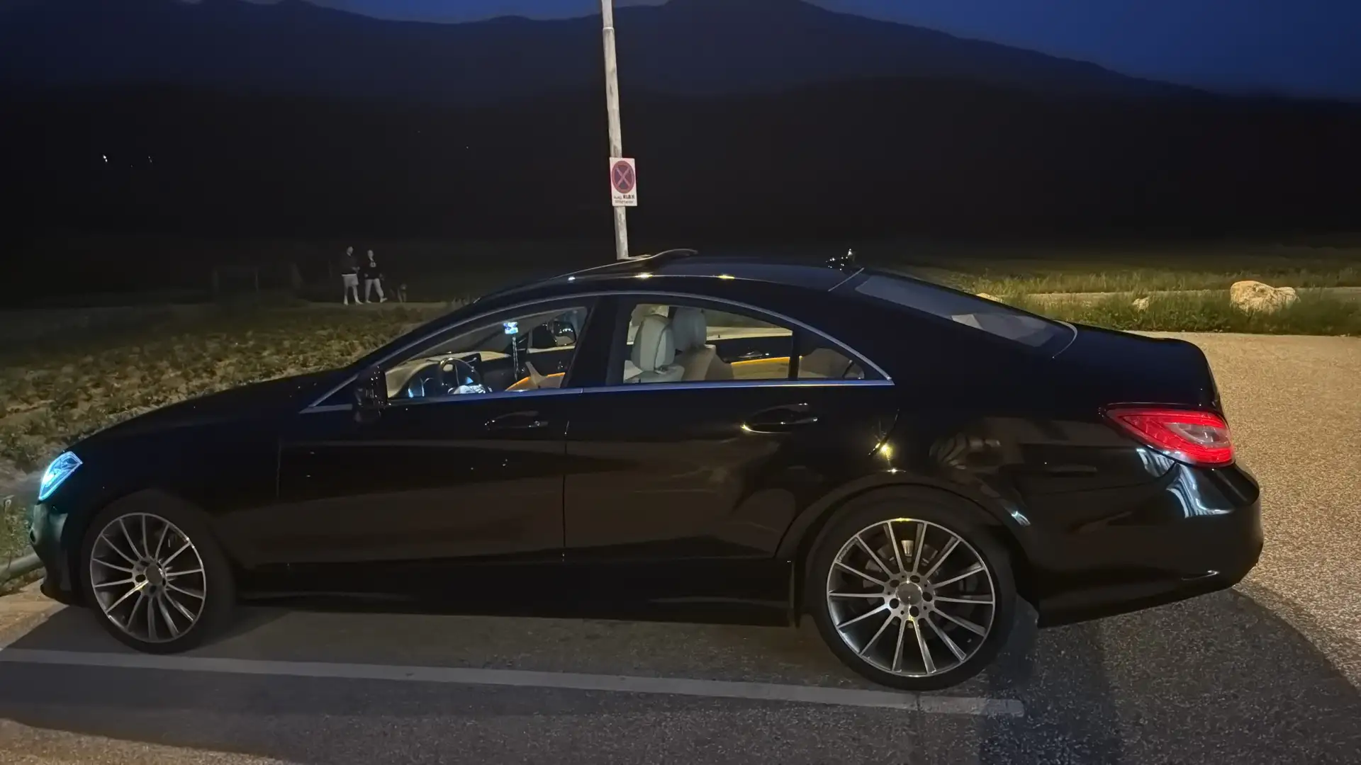 Mercedes-Benz CLS 250 d 4MATIC Shooting Brake Aut. - 2