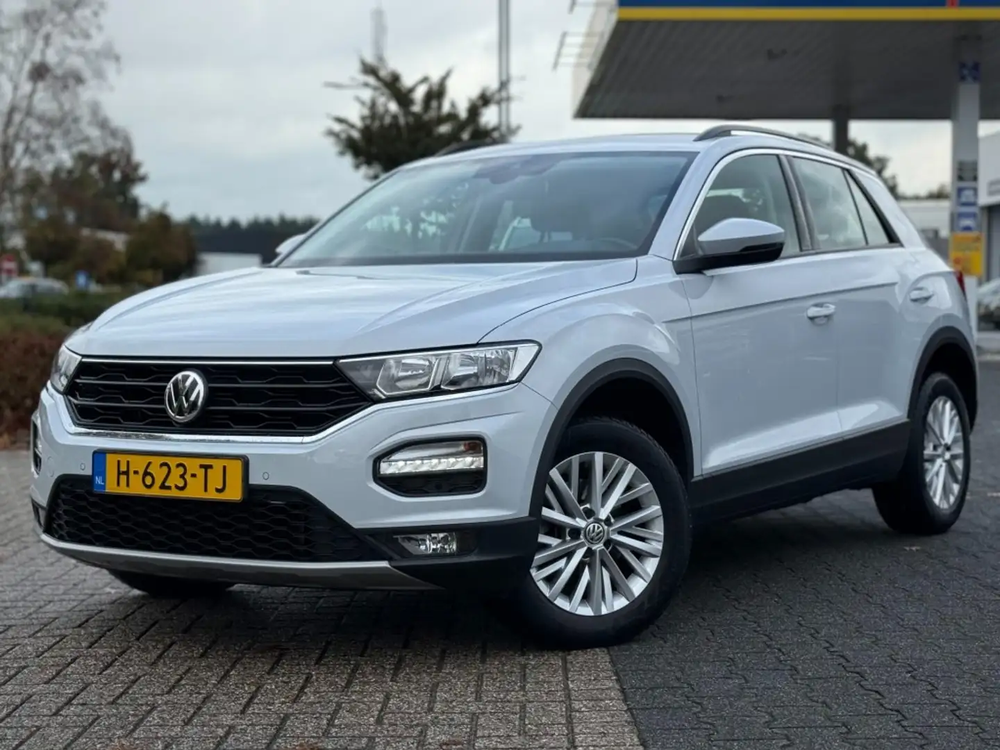 Volkswagen T-Roc 1.5 TSI DSG STYLE TREKHAAK 1500KG Wit - 1