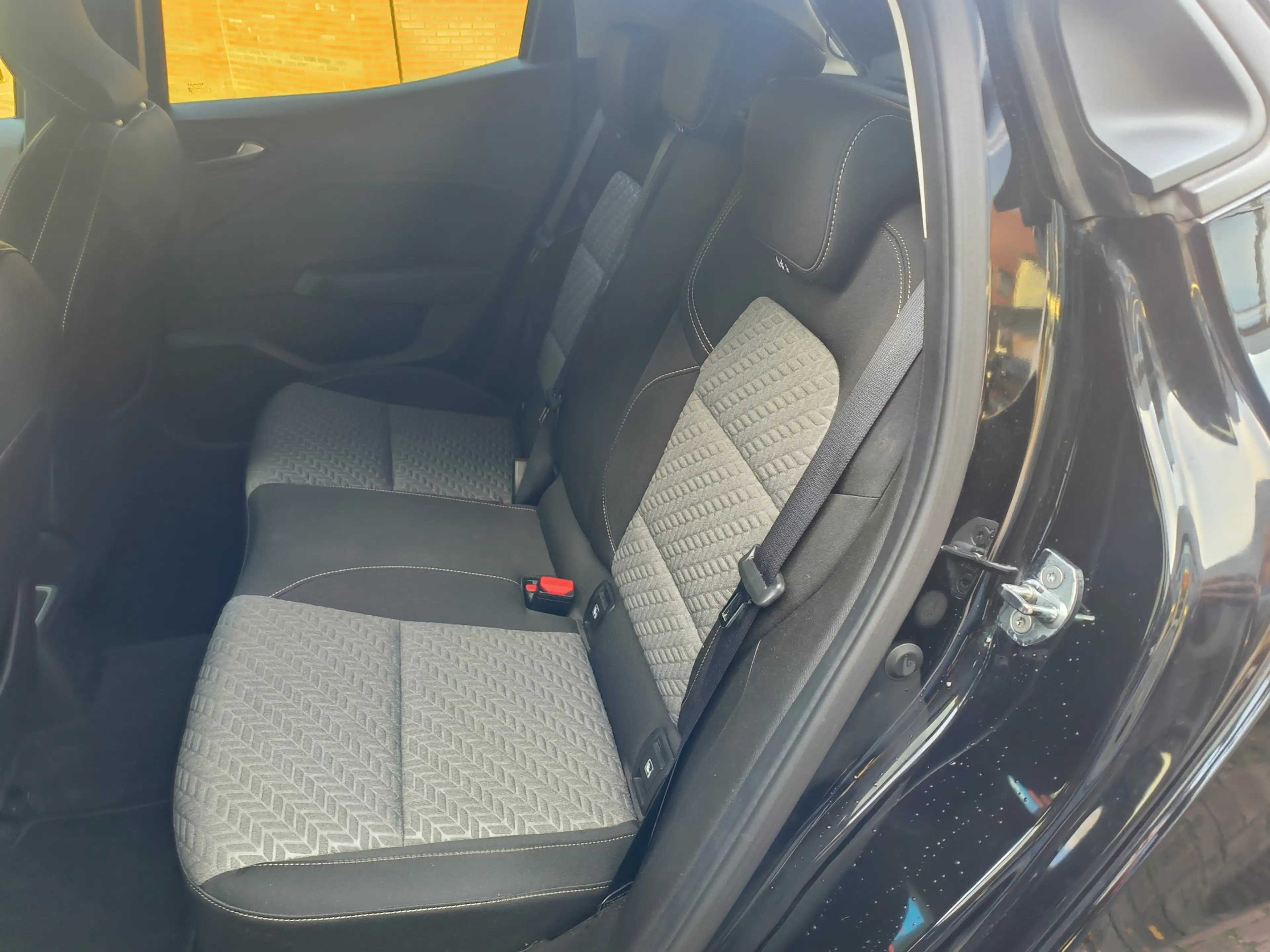 Renault Clio 1.0 TCe 90 Evolution uit 2023 Rijklaar + 12 maande — photo 19