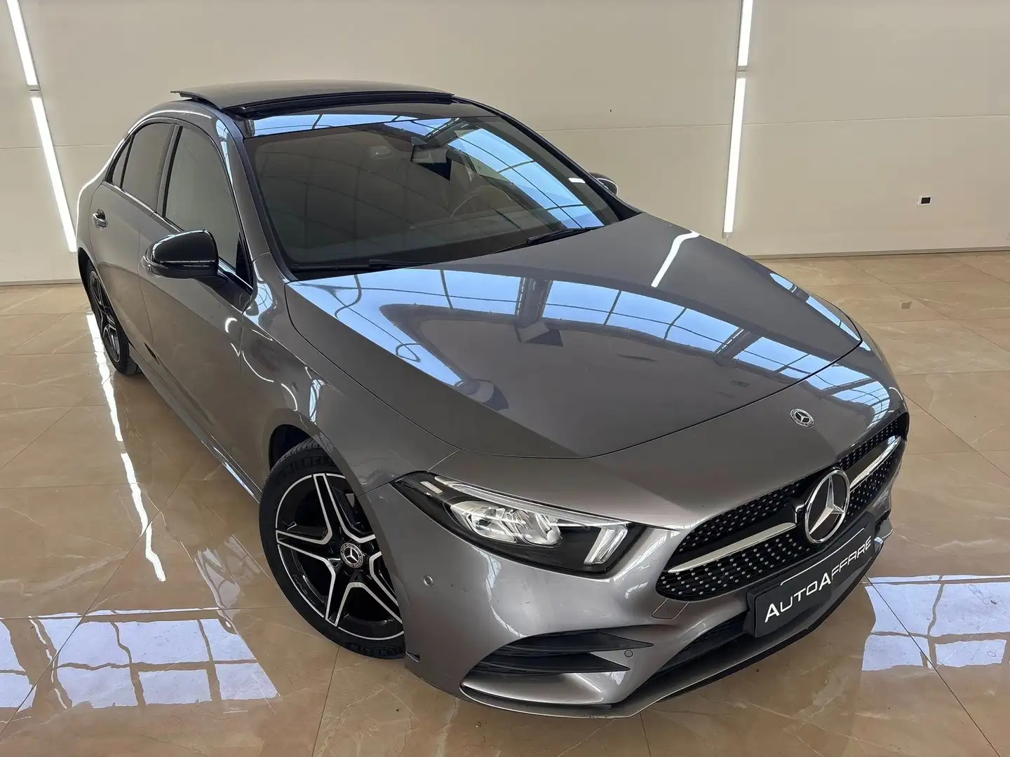 Mercedes-Benz A 180 Classe A  d Premium AMG  auto Grigio - 2