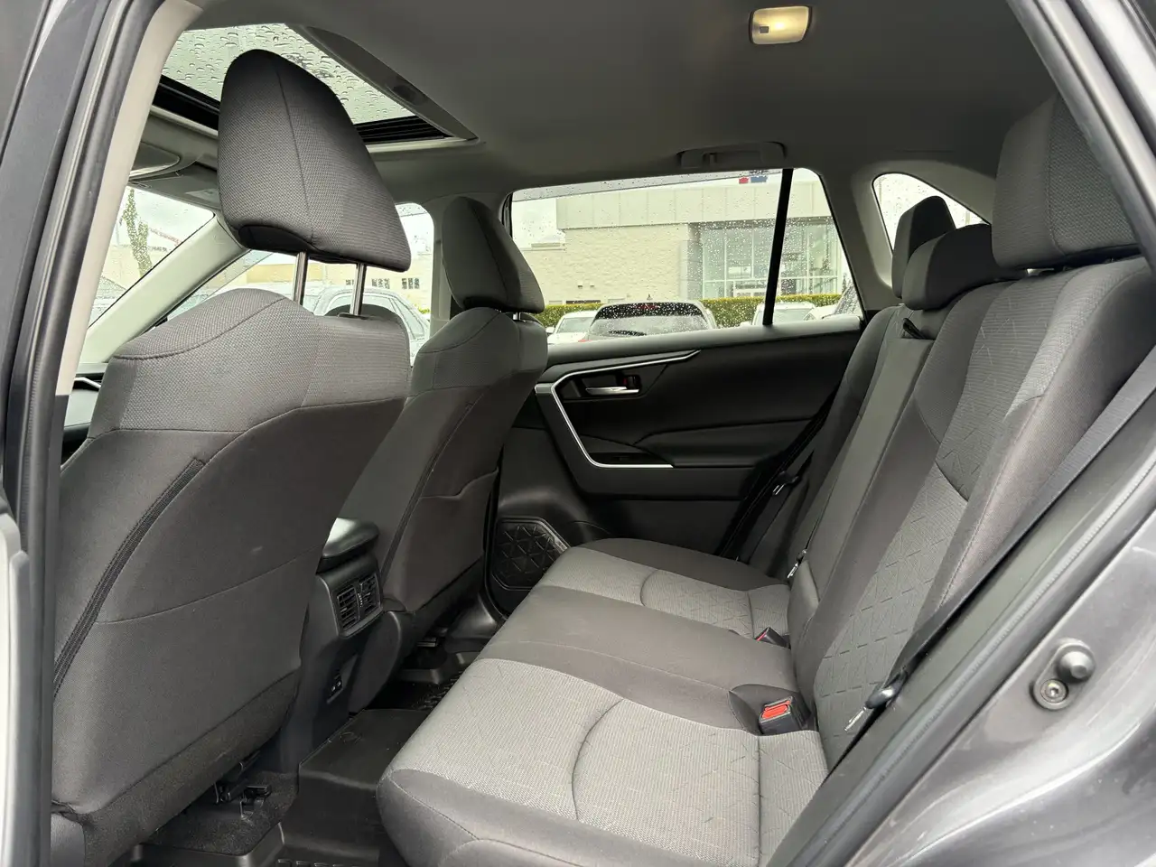 Toyota RAV 4 снимка Toyota RAV 4