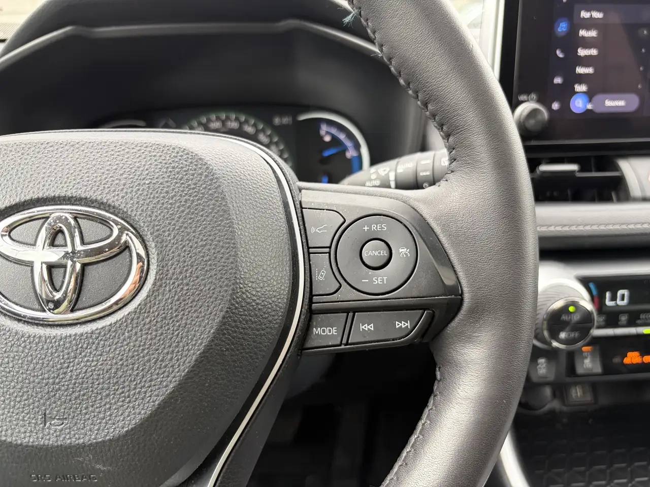 Toyota RAV 4 снимка Toyota RAV 4