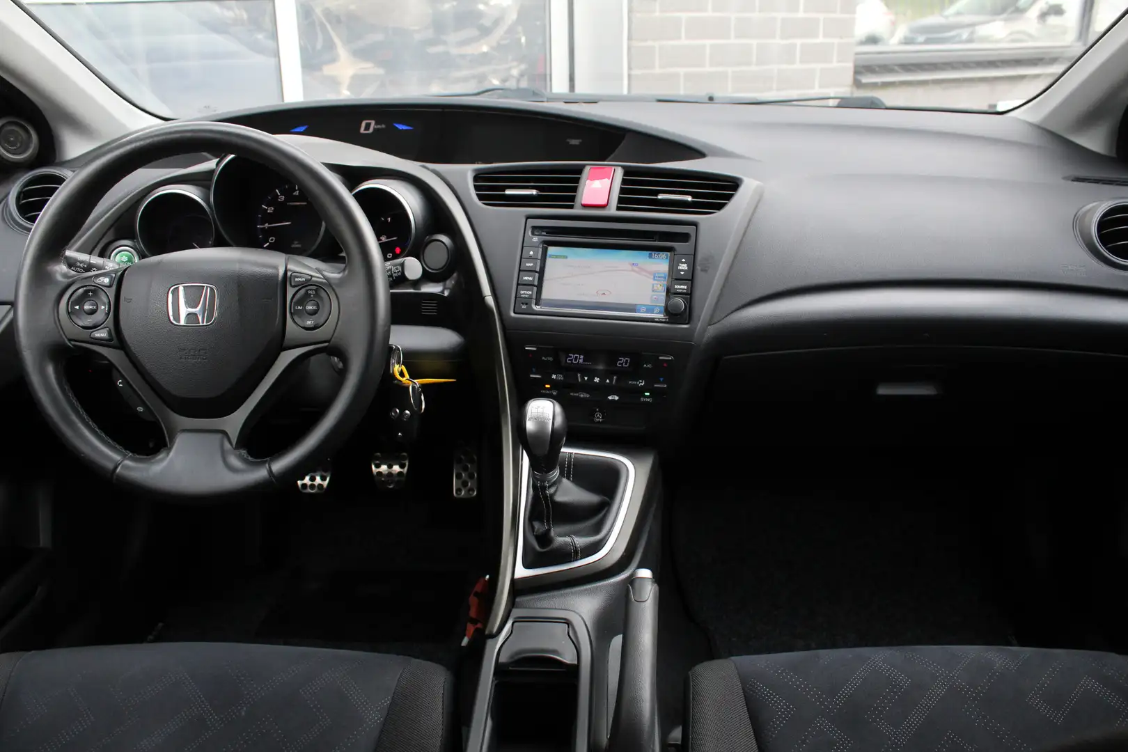Honda Civic 1.8 Sport / Camera / Navigatie / Climate / N.A.P. Grey - 2