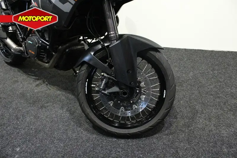 KTM 1190 Adventure - foto 8