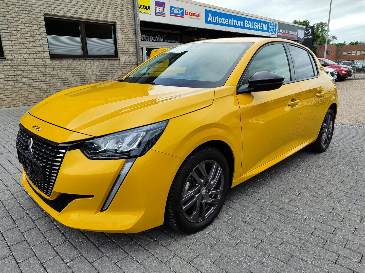 Peugeot 208 Active Beige - 1