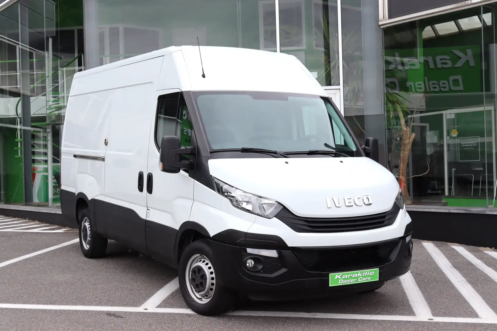 Iveco Daily 35S18D L3&H2 3.0D V6 180CV 3PLACES GPS CAMERA TVAC Wit - 1