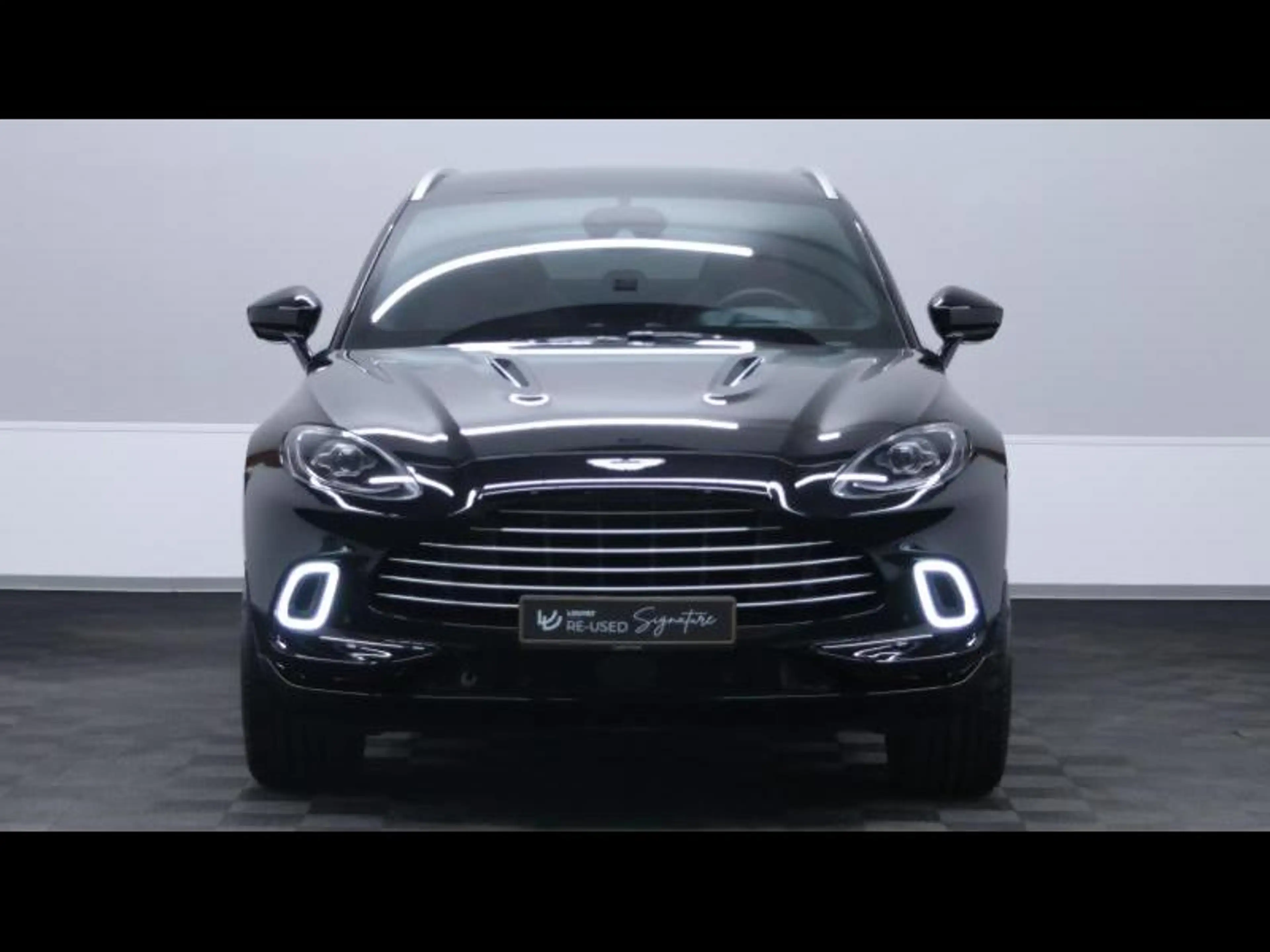 Aston Martin DBX 4.0 V8 550 — photo 2