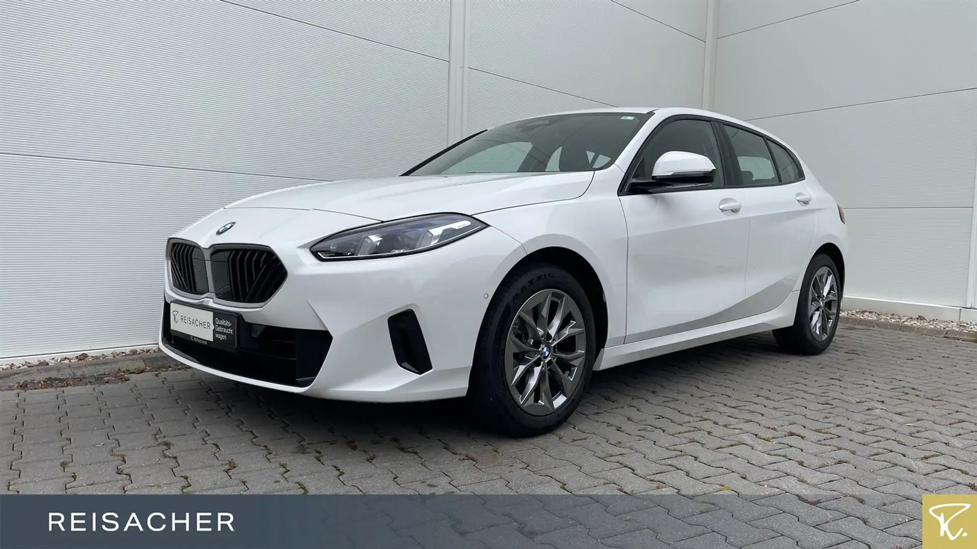 BMW 118 d Aut.LCPlus,adLED,RFK,Keyless,DrivingAss. Weiß - 1