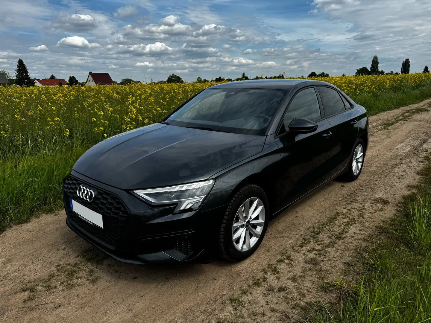 Audi A3 A3 Limousine LED ACC KAM VIRTUAL Grau - 1