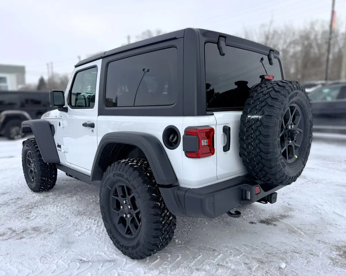 Jeep Wrangler снимка Jeep Wrangler
