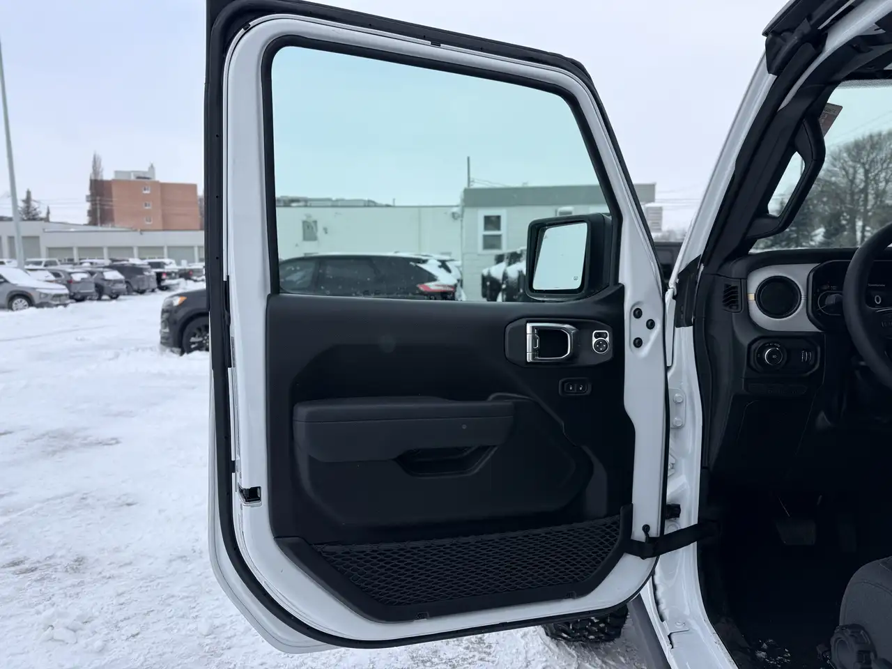 Jeep Wrangler снимка Jeep Wrangler
