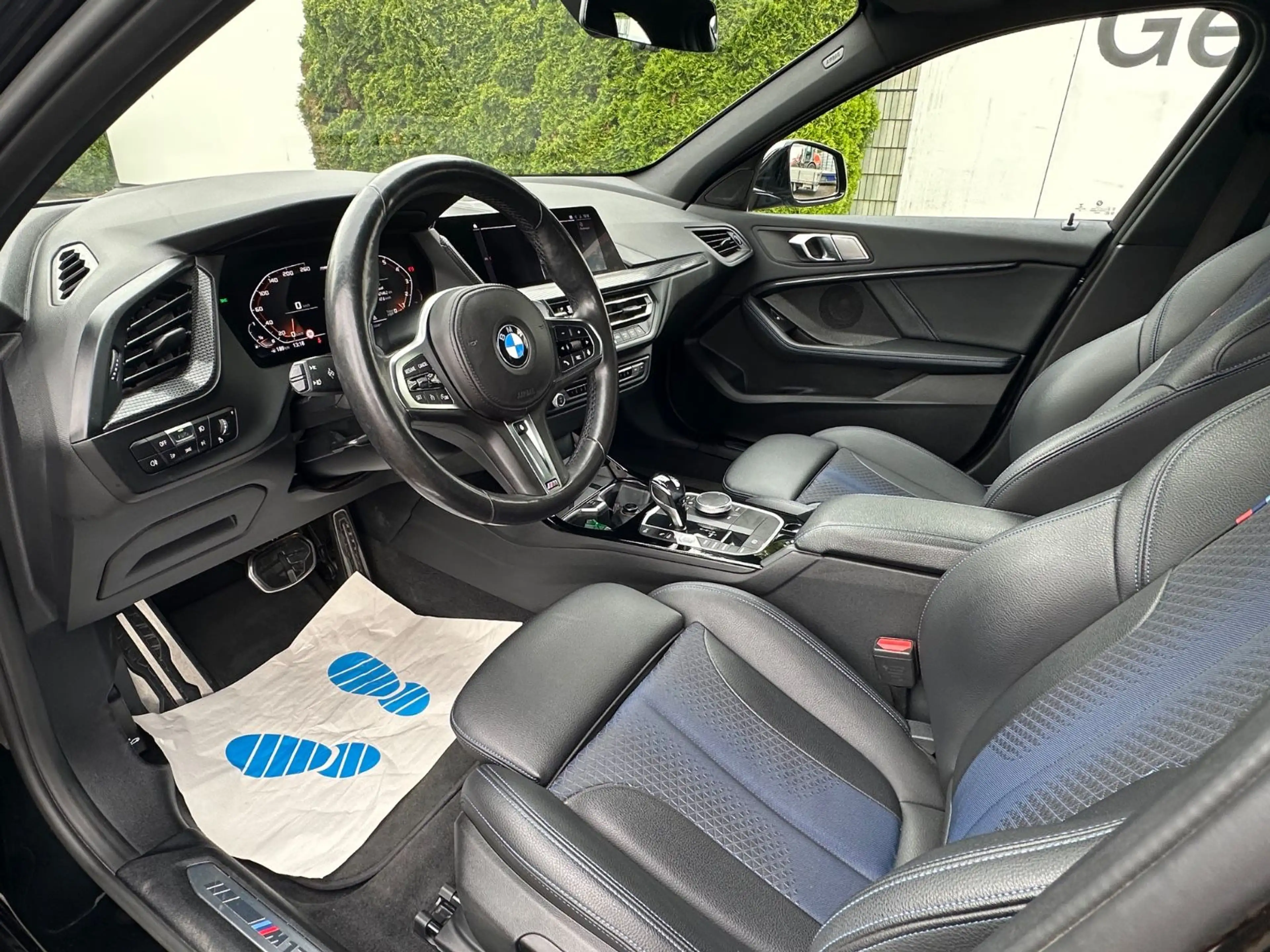 BMW 135 1 Limousine M135 i xDrive — photo 9
