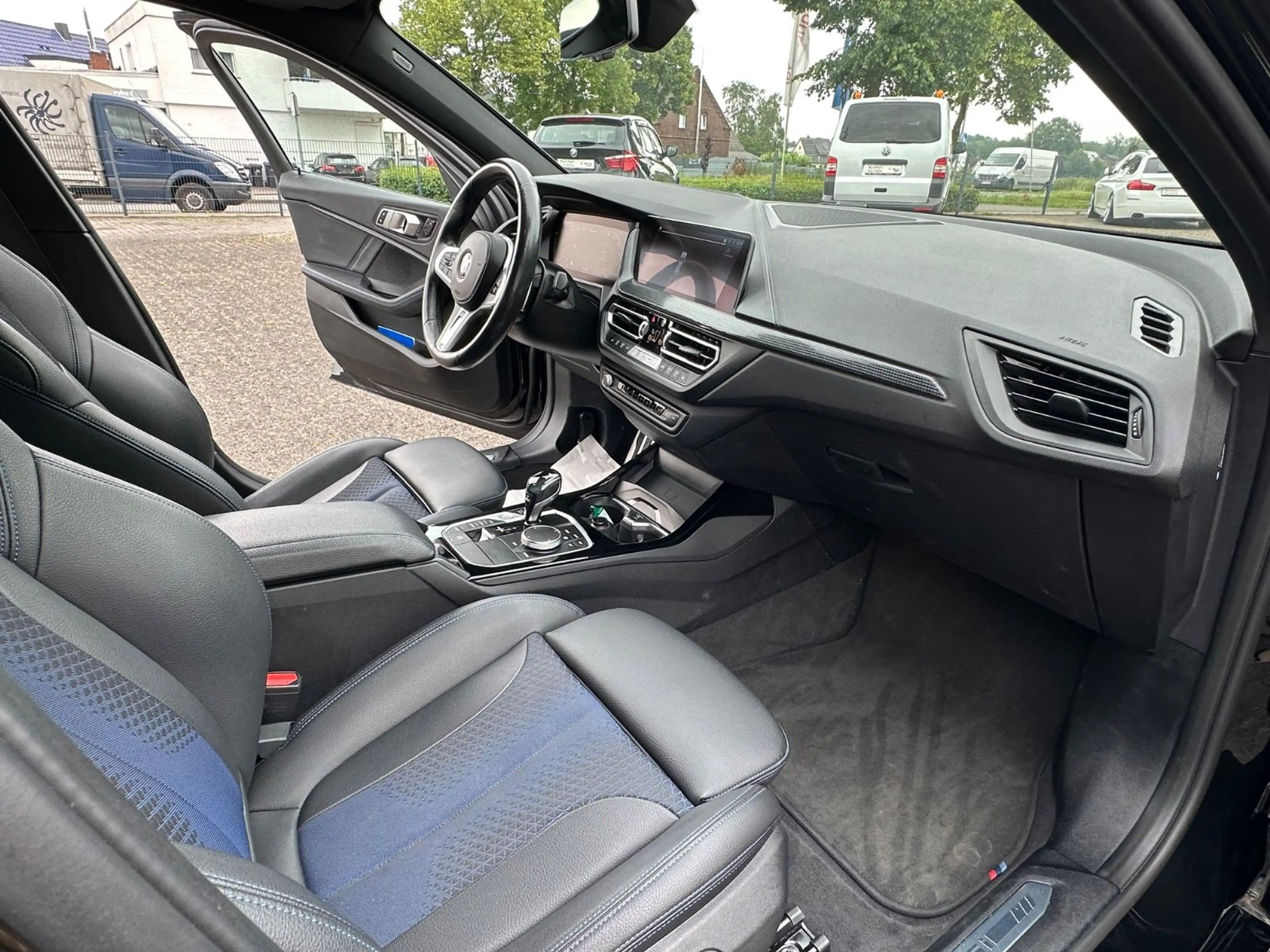 BMW 135 1 Limousine M135 i xDrive — photo 11