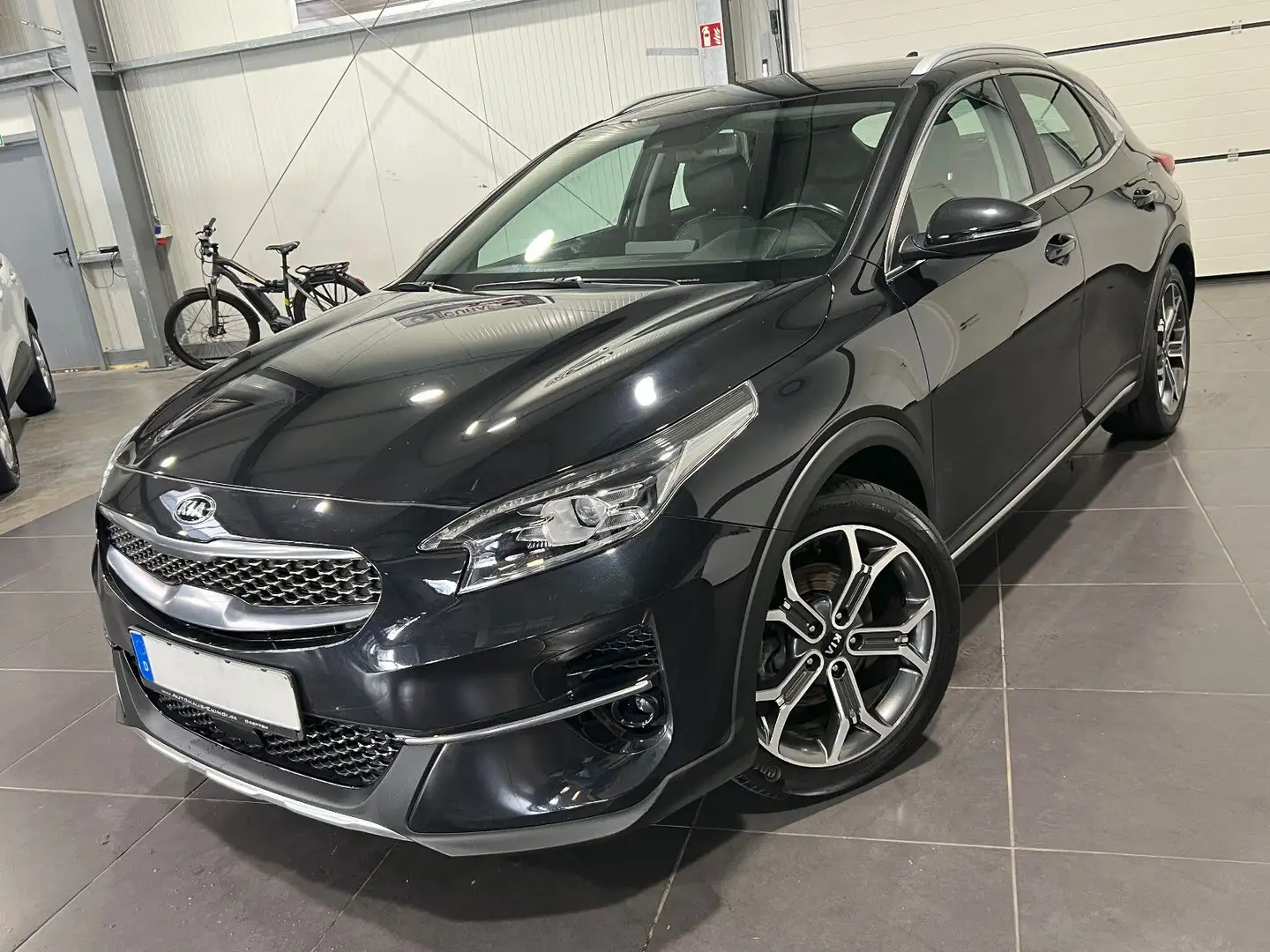 Kia XCeed 1.4 TGDi Automatik **Navi*Kamera*LED*SHZ** Schwarz - 1