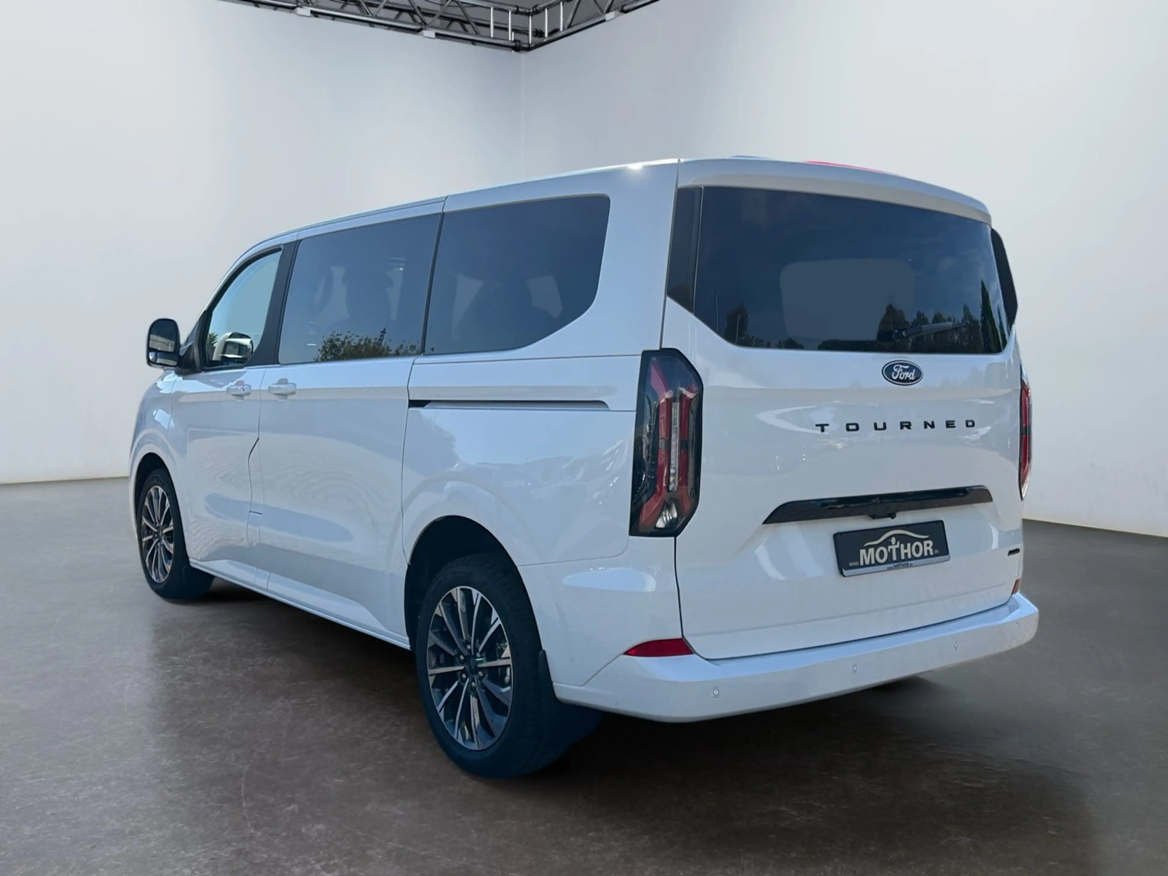 Ford Tourneo Custom Titanium X 2.0 EcoBlue AWD B&O — photo 4