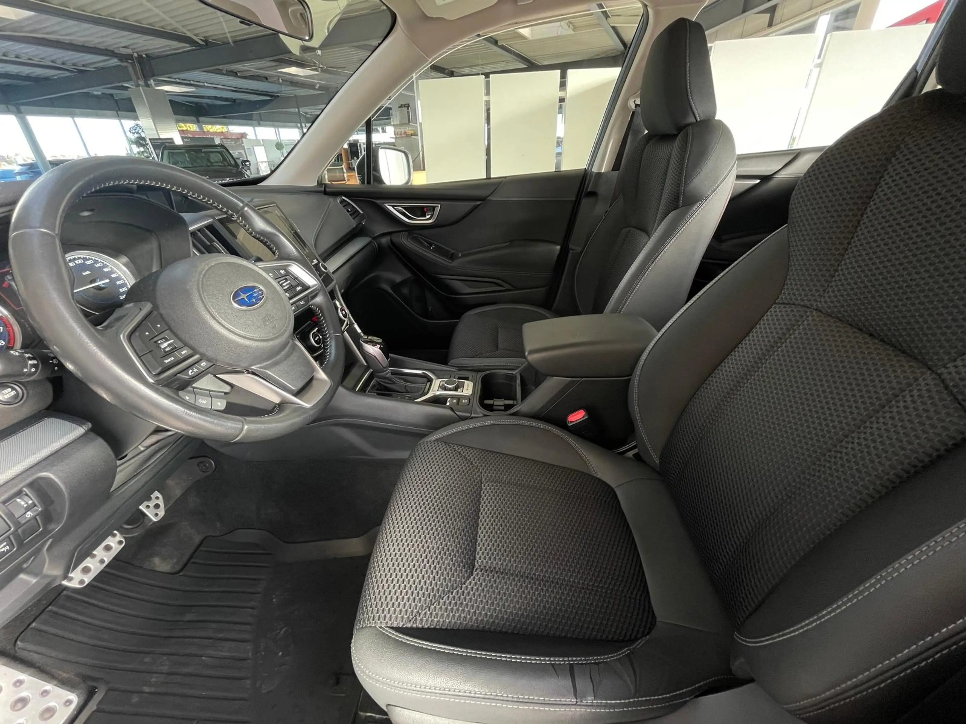 Subaru Forester 4WD+Autom.+AHK+Kamera+LED+Klimaautom.+++ — photo 8