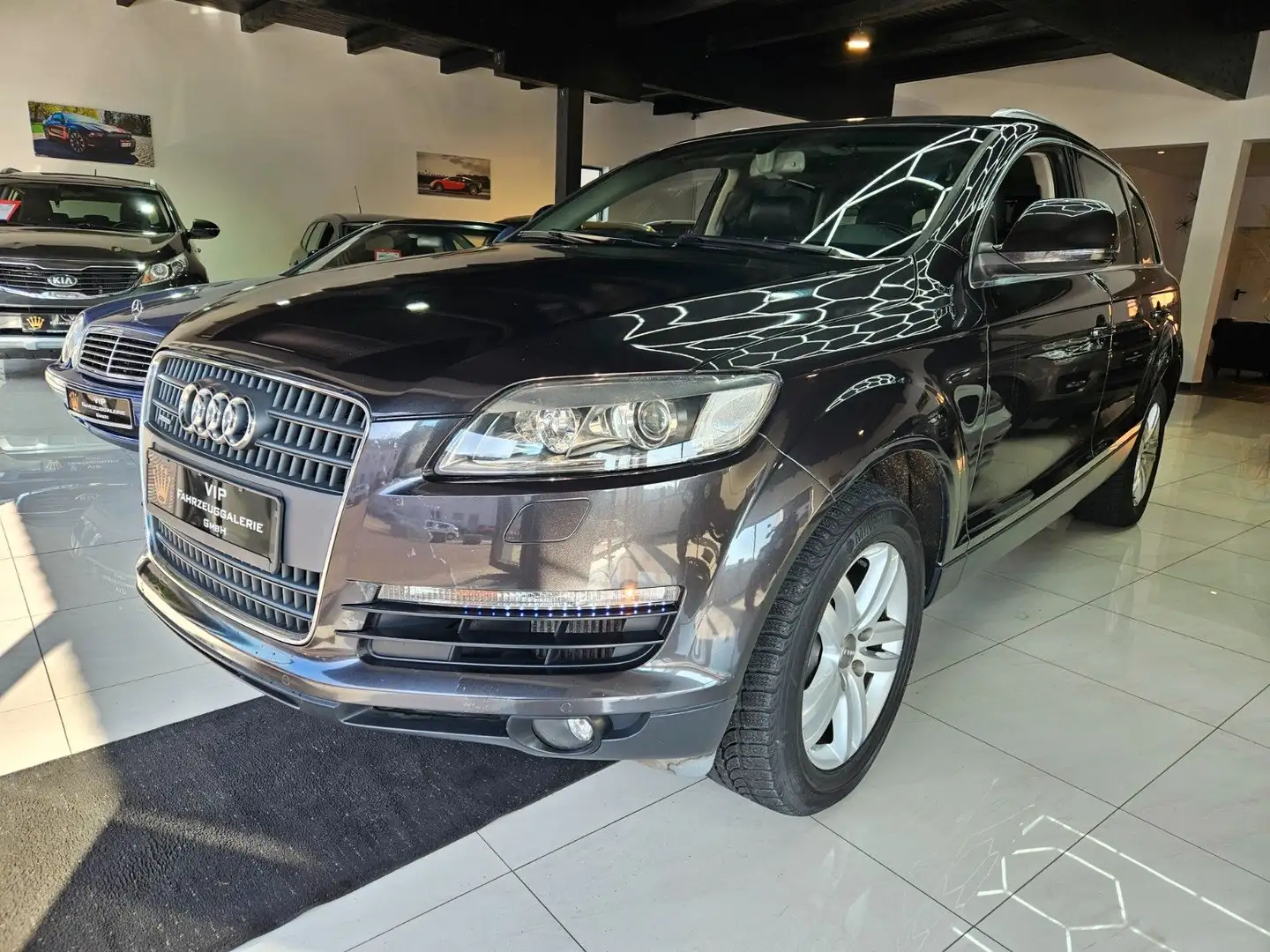 Audi Q7 3.0 TDI quattro,MMI,AHK,ALU,SCHECKHEFT ,KLIMA Gris - 1