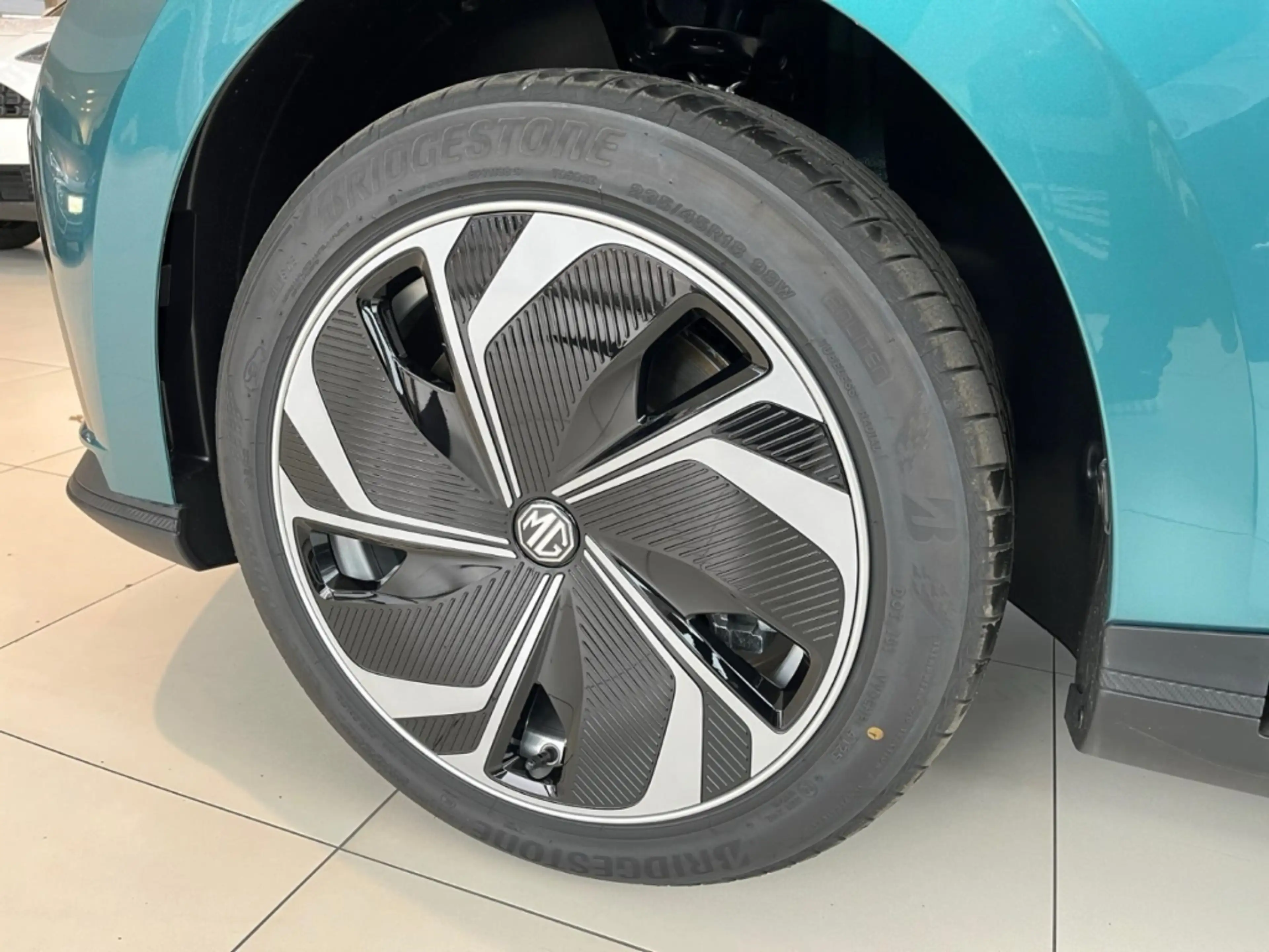 MG MG4 Luxury 64 kWh Leasing und Barkaufangebot — photo 13