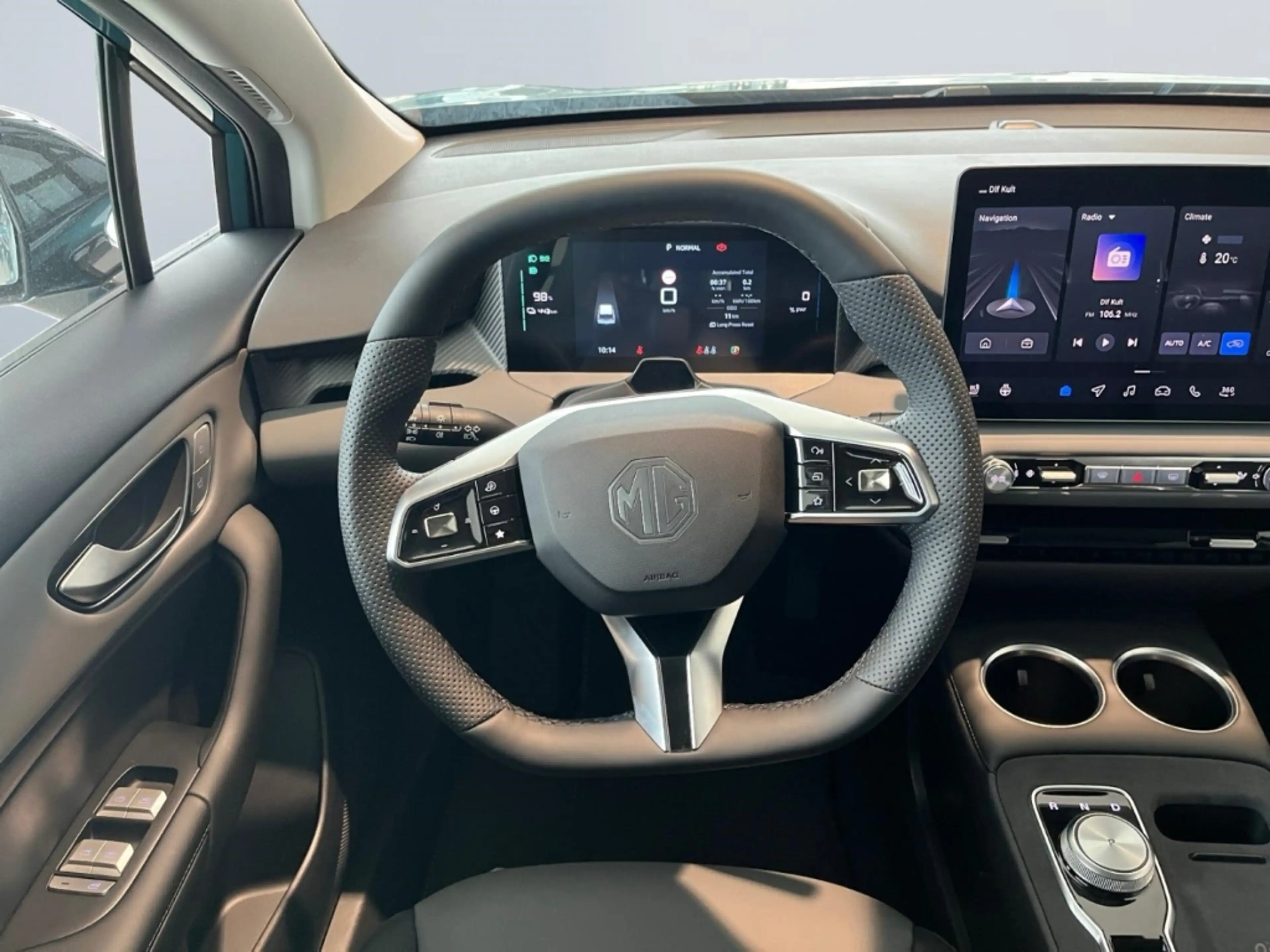 MG MG4 Luxury 64 kWh Leasing und Barkaufangebot — photo 11