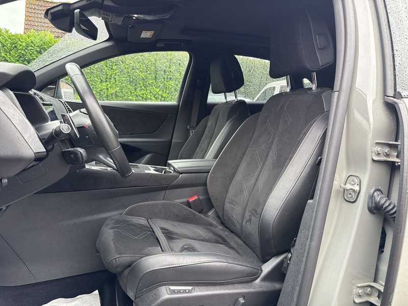 DS Automobiles DS 7 Crossback — photo 11