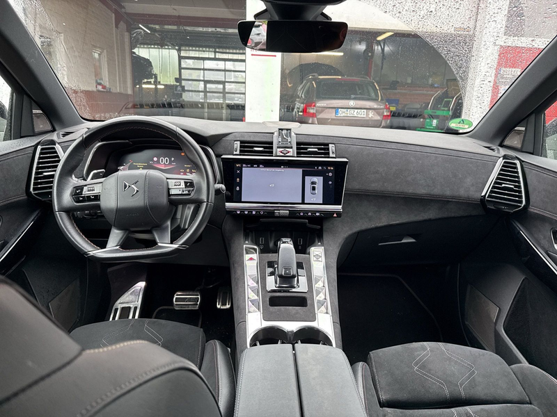 DS Automobiles DS 7 Crossback — photo 15