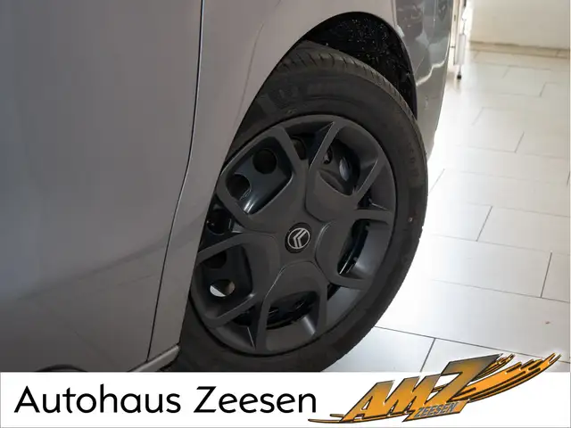 Citroen Spacetourer view 5