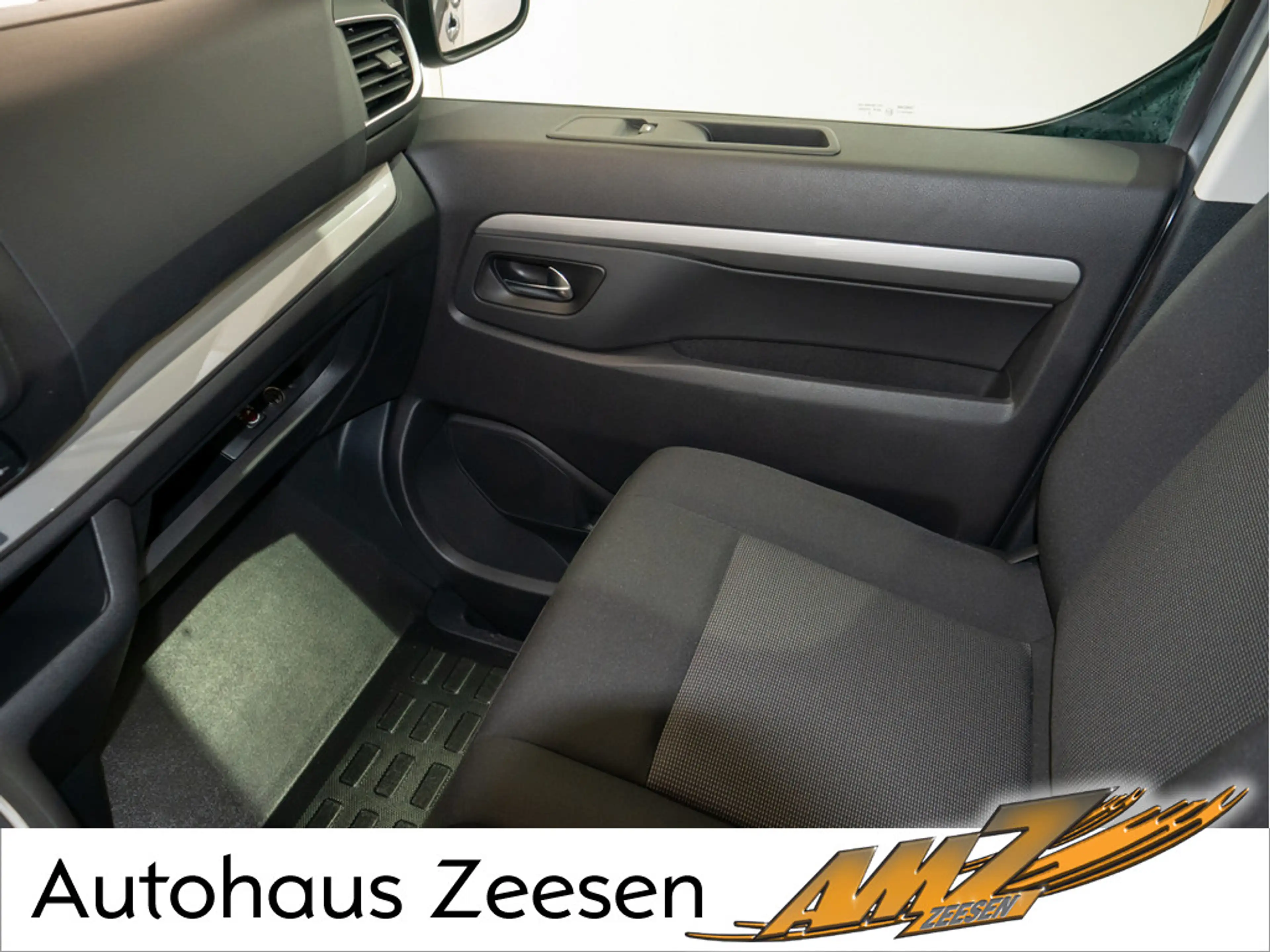 Citroen Spacetourer Plus XL 180 LED NAVI KAMERA PDC — photo 11