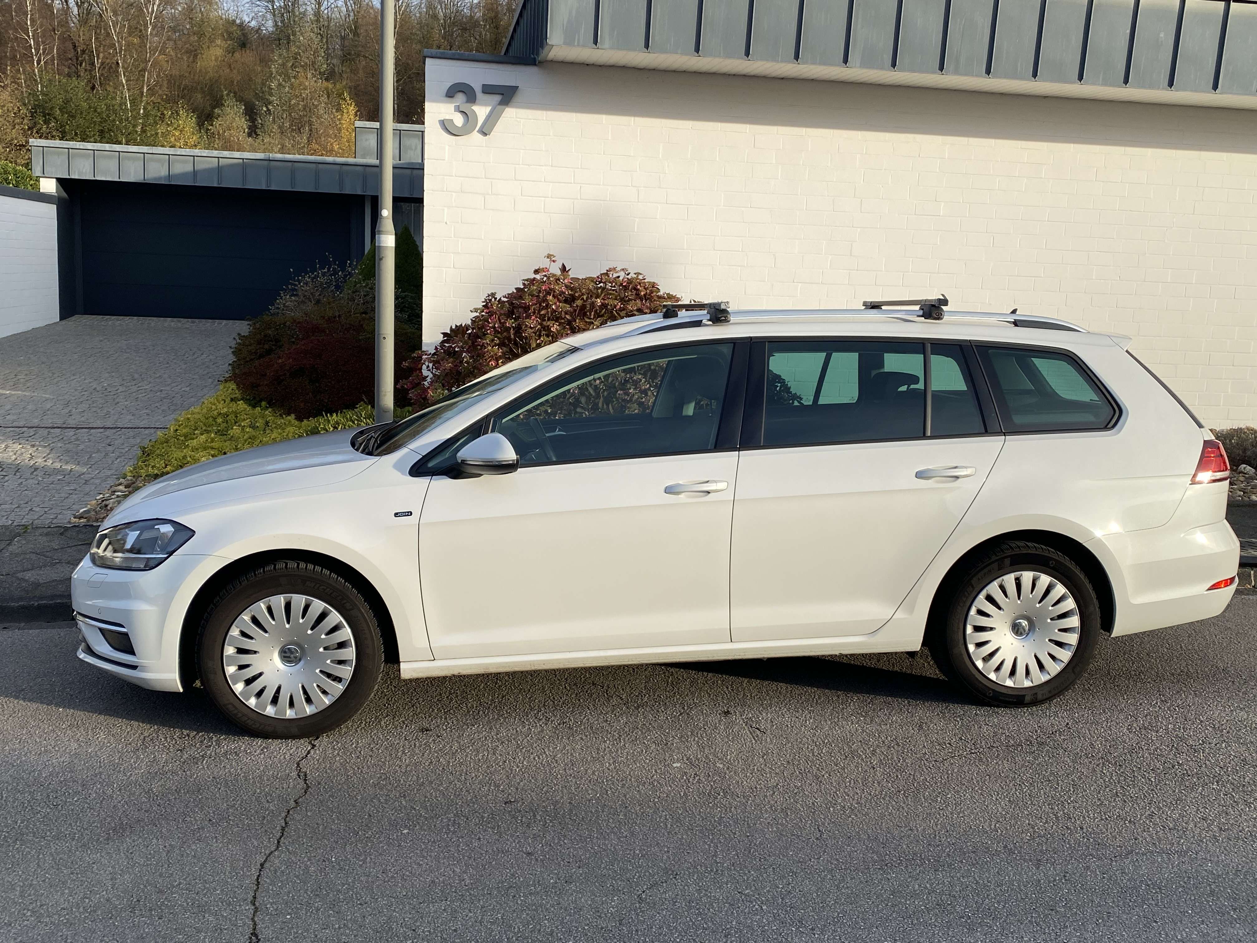 Second hand Volkswagen Golf 1.0