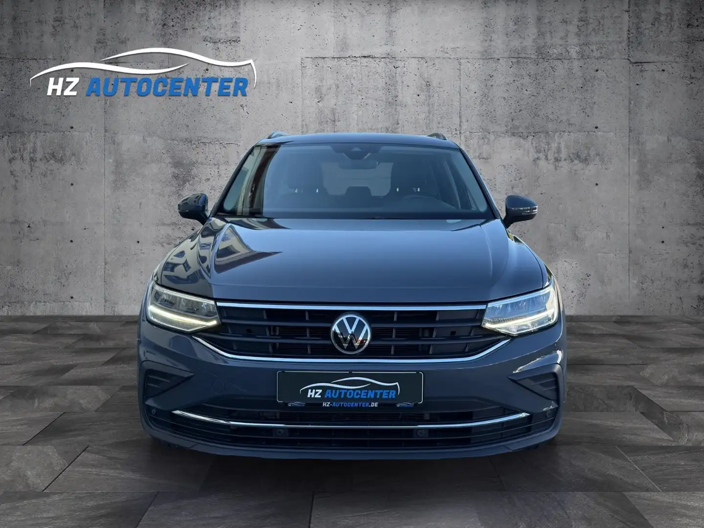 Volkswagen Tiguan Life 1.5 TSI DSG*LED*NAVI*ACC*LANE*SIDE Grau - 2