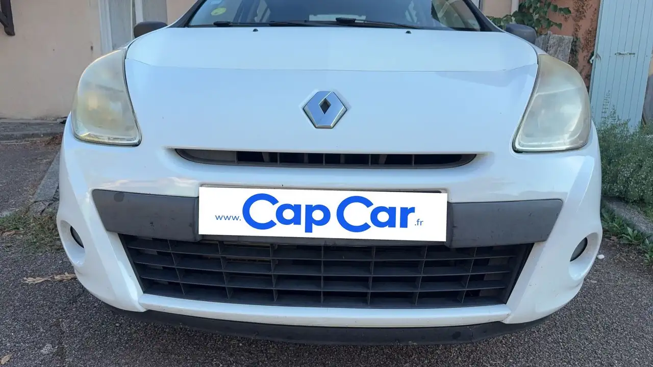 Renault Clio Citadine 5 portes — photo 20