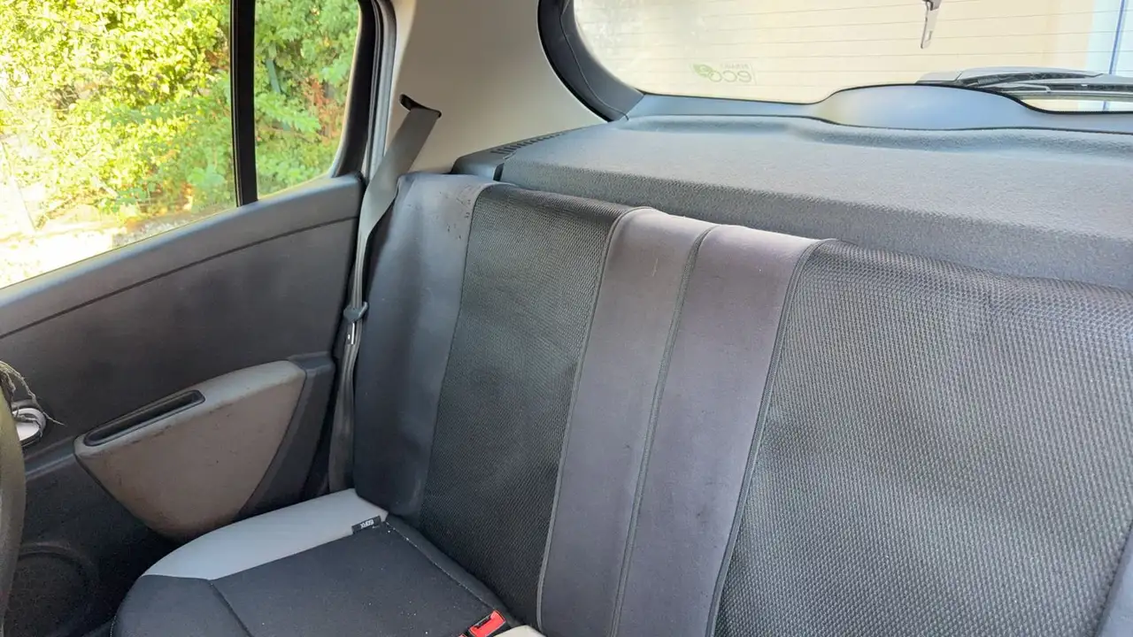 Renault Clio Citadine 5 portes — photo 9