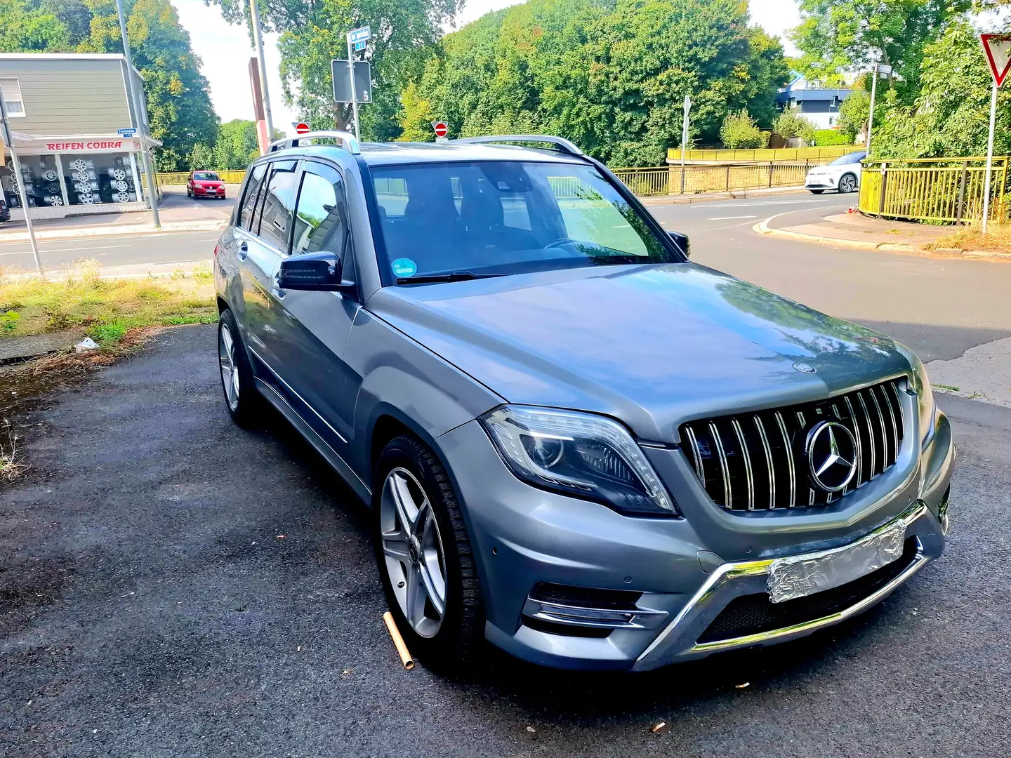 Mercedes-Benz CLK 220 AMG-LIENE 4MATIC Plateado - 1