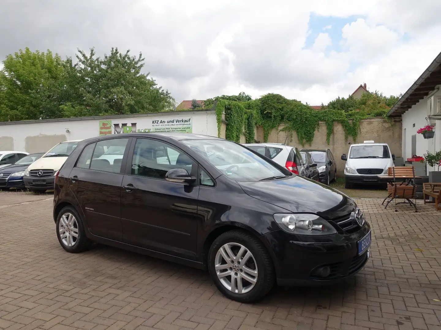 Volkswagen Golf Plus V 1,6/102PS Edition, EU4, Klimaaut., Noir - 1