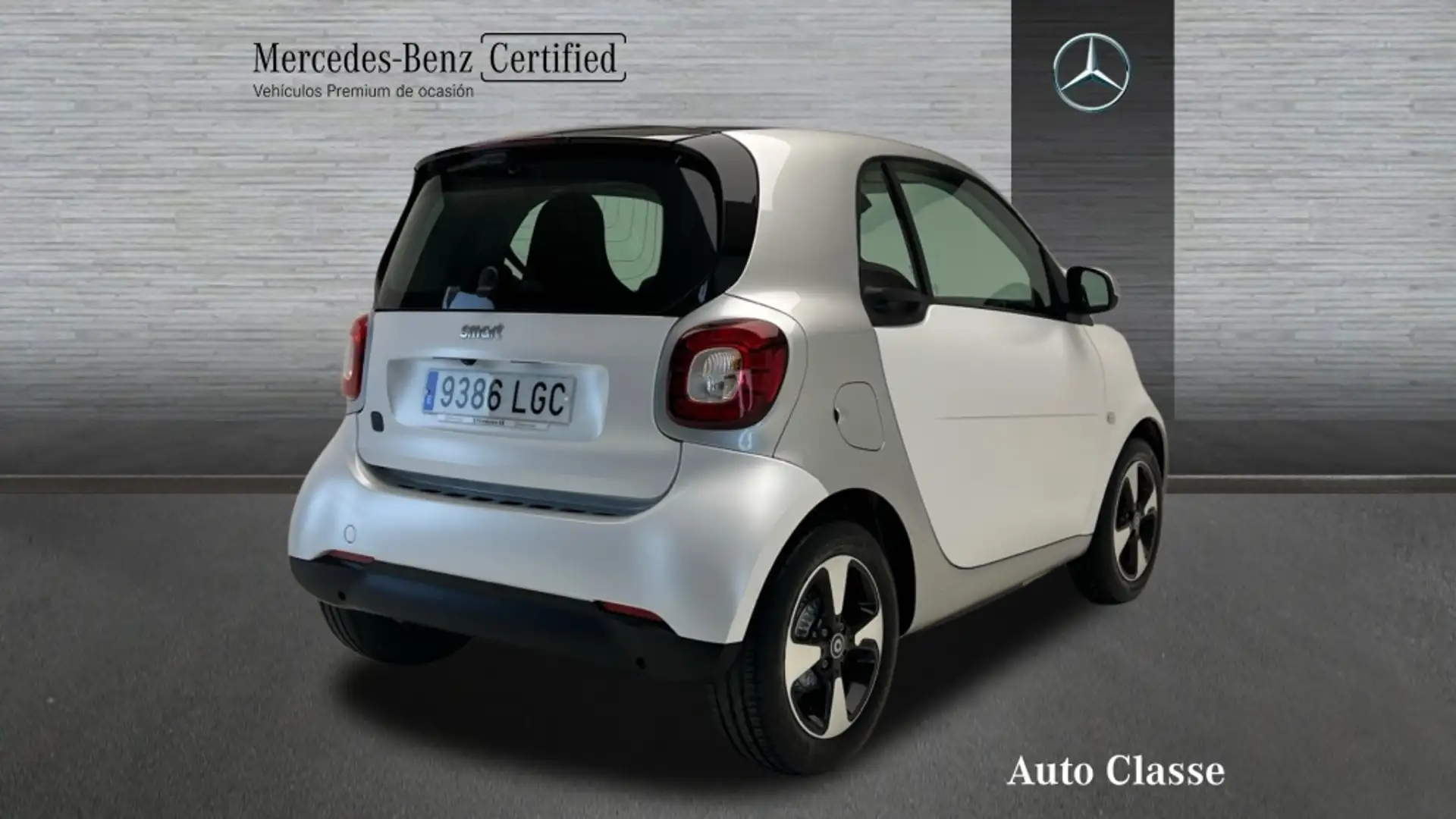 smart forTwo EQ COUPE Blanc - 2