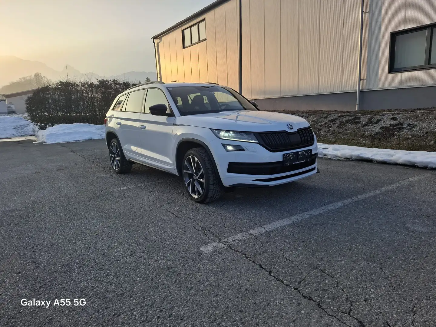 Skoda Kodiaq Kodiaq 2,0 TDI SCR 4x4 Sportline DSG Sportline Weiß - 1
