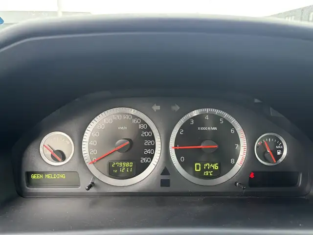 Volvo V70 view 18